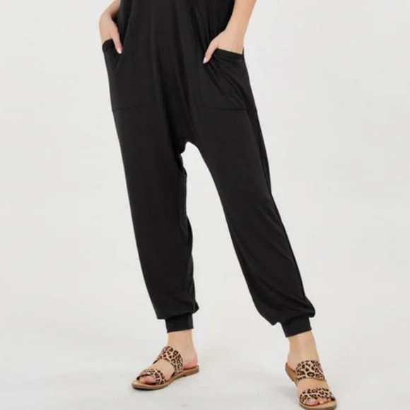 BOHO COMFY VNECK JUMPSUIT WITH POCKETS - BLACK - Picture 3 of 5